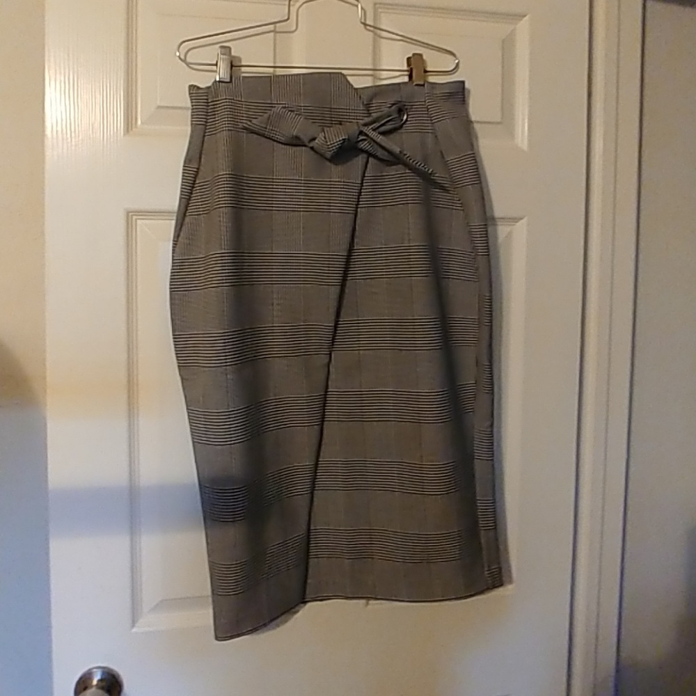 Plaid wrap skirt